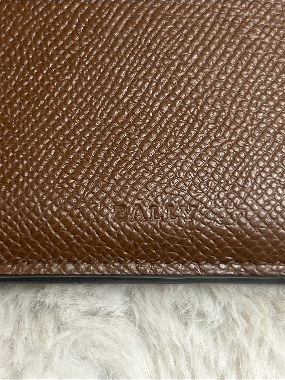 Bally brown and orange pebbled leather bifold wallet NWOT Retails $350-$480 - Picture 2 of 15